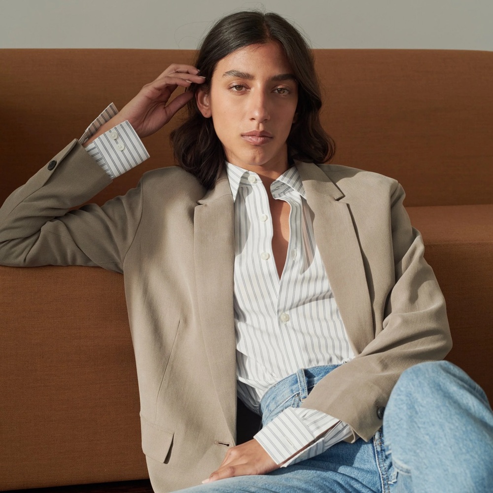Everlane The Easy Blazer in color Sand